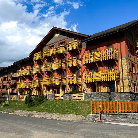 Tri Stity With Tatra View Terrace Apartment